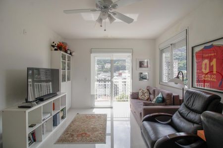 Casa para alugar com 274m², 4 quartos e 2 vagas Casa para alugar com 274m², 4 quartos e 2 vagasSuite 2