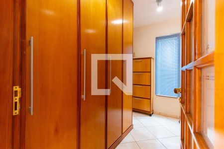 Casa para alugar com 193m², 3 quartos e 2 vagasCloset da Suíte 2 e 3
