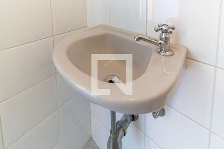 Casa para alugar com 193m², 3 quartos e 2 vagasBanheiro de Serviço