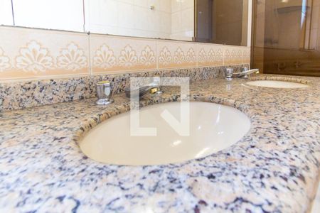 Casa para alugar com 193m², 3 quartos e 2 vagasBanheiro da Suíte