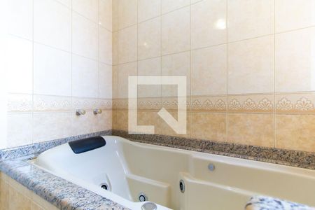 Casa para alugar com 193m², 3 quartos e 2 vagasBanheiro da Suíte