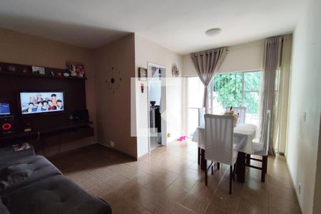 Sala de apartamento à venda com 2 quartos, 55m² em Pechincha, Rio de Janeiro