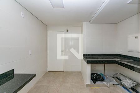 Apartamento à venda com 102m², 2 quartos e 2 vagasCozinha