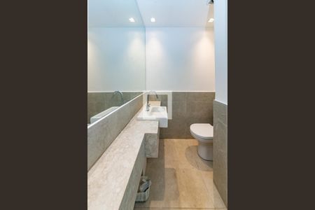 Apartamento à venda com 102m², 2 quartos e 2 vagasLavabo