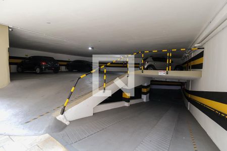 Apartamento à venda com 170m², 3 quartos e 1 vaga Apartamento à venda com 170m², 3 quartos e 1 vagaGaragem