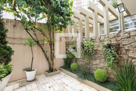 Apartamento à venda com 170m², 3 quartos e 1 vaga Apartamento à venda com 170m², 3 quartos e 1 vagaEntrada