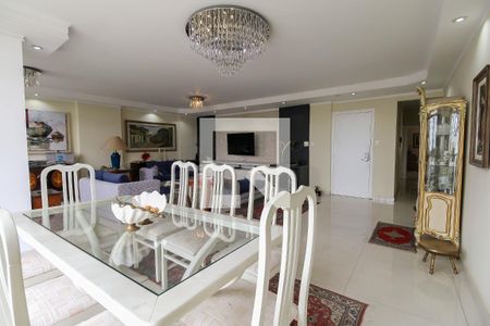 Apartamento à venda com 170m², 3 quartos e 1 vaga Apartamento à venda com 170m², 3 quartos e 1 vagaSala