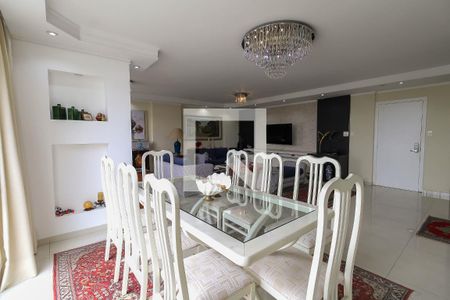 Apartamento à venda com 170m², 3 quartos e 1 vaga Apartamento à venda com 170m², 3 quartos e 1 vagaSala