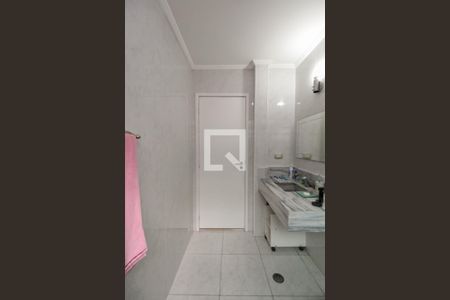 Apartamento à venda com 170m², 3 quartos e 1 vaga Apartamento à venda com 170m², 3 quartos e 1 vagaBanheiro