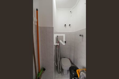 Apartamento à venda com 170m², 3 quartos e 1 vaga Apartamento à venda com 170m², 3 quartos e 1 vagaBanheiro de serviço