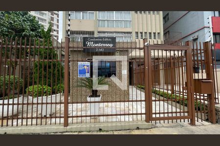 Apartamento à venda com 170m², 3 quartos e 1 vaga Apartamento à venda com 170m², 3 quartos e 1 vagaFachada do Prédio