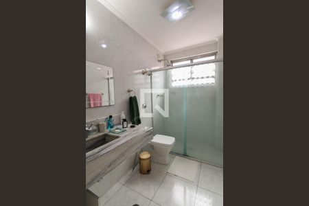 Apartamento à venda com 170m², 3 quartos e 1 vaga Apartamento à venda com 170m², 3 quartos e 1 vagaBanheiro