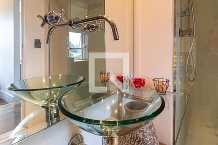 Apartamento à venda com 70m², 2 quartos e 1 vaga Apartamento à venda com 70m², 2 quartos e 1 vagaBanheiro Social