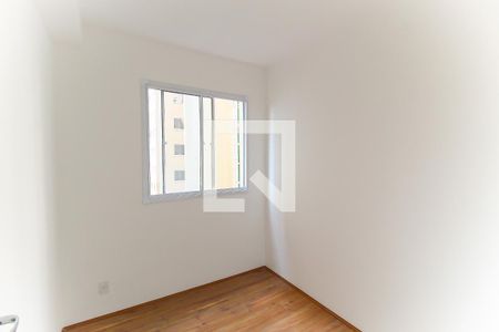 Quarto 1 de apartamento para alugar com 2 quartos, 33m² em Itaquera, São Paulo