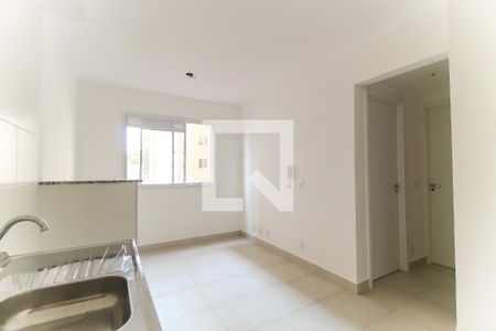Sala/Cozinha de apartamento para alugar com 2 quartos, 33m² em Itaquera, São Paulo
