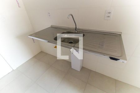 Pia de apartamento para alugar com 2 quartos, 33m² em Itaquera, São Paulo