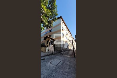 Apartamento para alugar com 130m², 2 quartos e 1 vaga Apartamento para alugar com 130m², 2 quartos e 1 vagaFachada