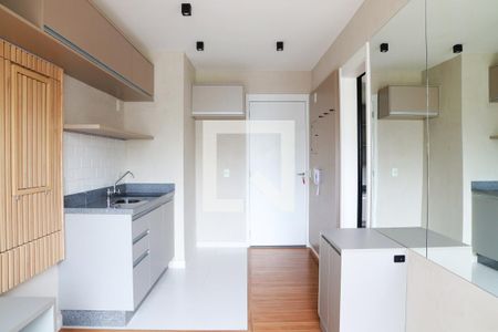 Sala de kitnet/studio para alugar com 1 quarto, 28m² em República, São Paulo