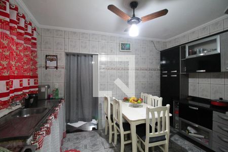 Casa à venda com 90m², 3 quartos e 2 vagasCozinha