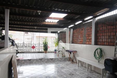 Casa à venda com 90m², 3 quartos e 2 vagasQuintal