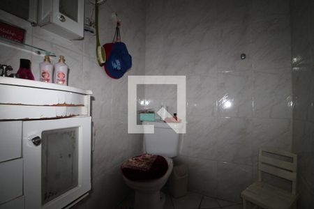 Casa à venda com 90m², 3 quartos e 2 vagasBanheiro da Suíte