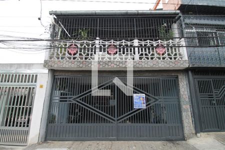 Casa à venda com 90m², 3 quartos e 2 vagasFachada