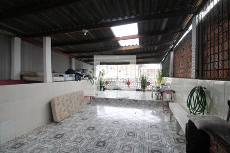 Casa à venda com 90m², 3 quartos e 2 vagasQuintal