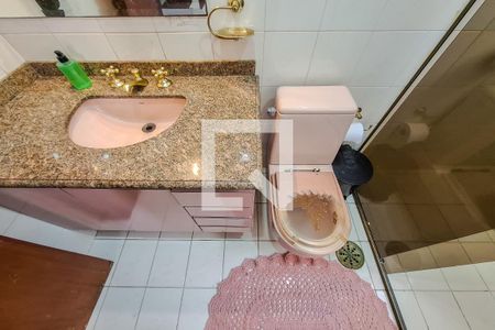 Apartamento à venda com 175m², 4 quartos e 3 vagasBanheiro quarto 2 suite