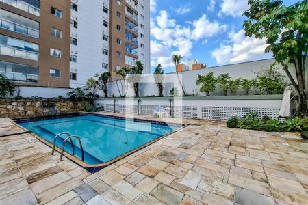 Apartamento à venda com 175m², 4 quartos e 3 vagasÁrea comum - Piscina