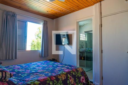 Casa à venda com 380m², 4 quartos e 4 vagasSuíte 1