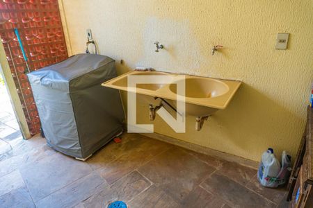 Casa à venda com 380m², 4 quartos e 4 vagasÁrea de Serviço