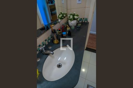 Casa à venda com 380m², 4 quartos e 4 vagasBanheiro Social