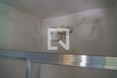 Casa à venda com 380m², 4 quartos e 4 vagasBanheiro de serviço