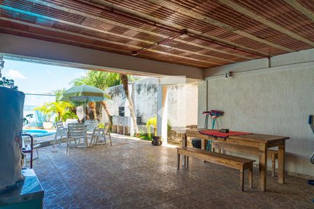 Casa à venda com 380m², 4 quartos e 4 vagasQuintal