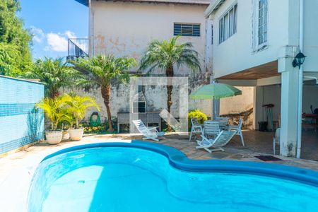 Casa à venda com 380m², 4 quartos e 4 vagasPiscina