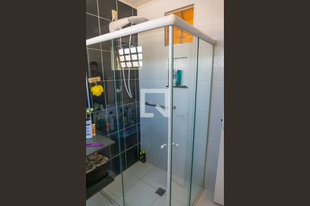 Casa à venda com 380m², 4 quartos e 4 vagasBanheiro da Suíte 1