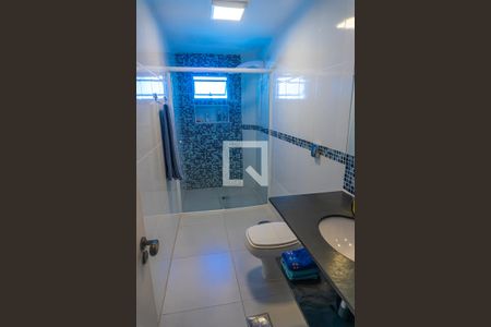 Casa à venda com 380m², 4 quartos e 4 vagasBanheiro Social 2