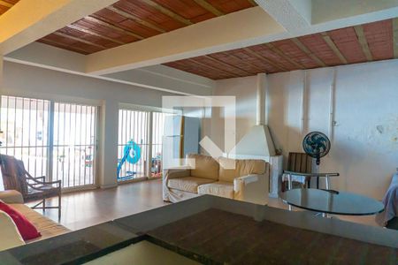 Casa à venda com 380m², 4 quartos e 4 vagasSalão