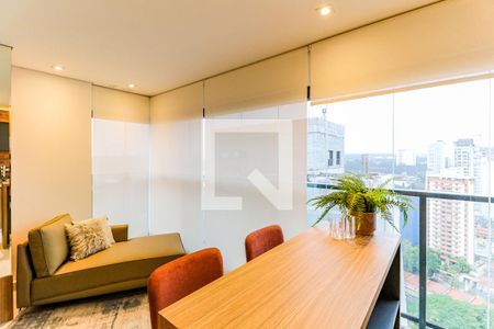 Apartamento para alugar com 84m², 2 quartos e 2 vagasVaranda