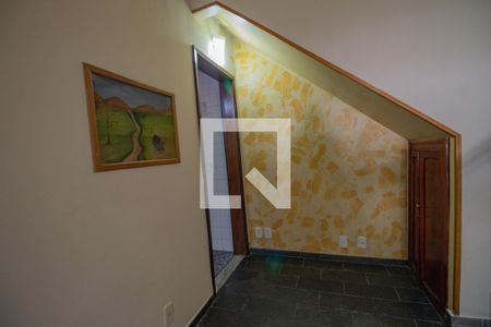Casa à venda com 179m², 2 quartos e 5 vagasSala 