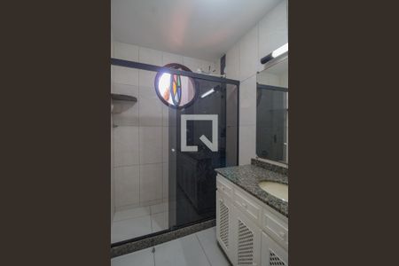 Casa à venda com 179m², 2 quartos e 5 vagasBanheiro 1