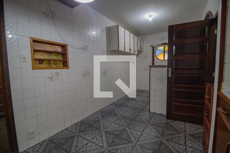Casa à venda com 179m², 2 quartos e 5 vagasCozinha 