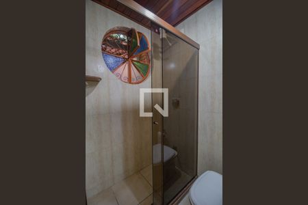 Casa à venda com 179m², 2 quartos e 5 vagasBanheiro 2