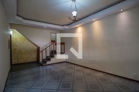 Casa à venda com 179m², 2 quartos e 5 vagasSala 