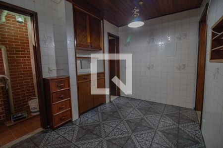Casa à venda com 179m², 2 quartos e 5 vagasCozinha 