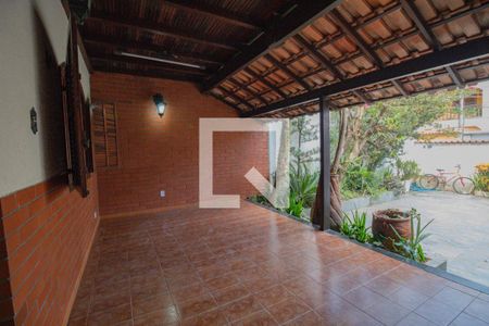 Casa à venda com 179m², 2 quartos e 5 vagasVaranda