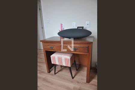 Apartamento para alugar com 78m², 2 quartos e 1 vagaEscritório