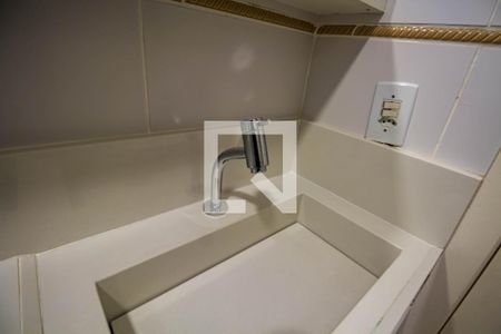 Apartamento à venda com 56m², 2 quartos e 1 vaga Apartamento à venda com 56m², 2 quartos e 1 vagaBanheiro