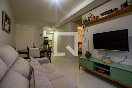 Sala de casa de condomínio à venda com 2 quartos, 56m² em Hípica, Porto Alegre