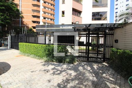 Apartamento para alugar com 187m², 3 quartos e 3 vagasFachada